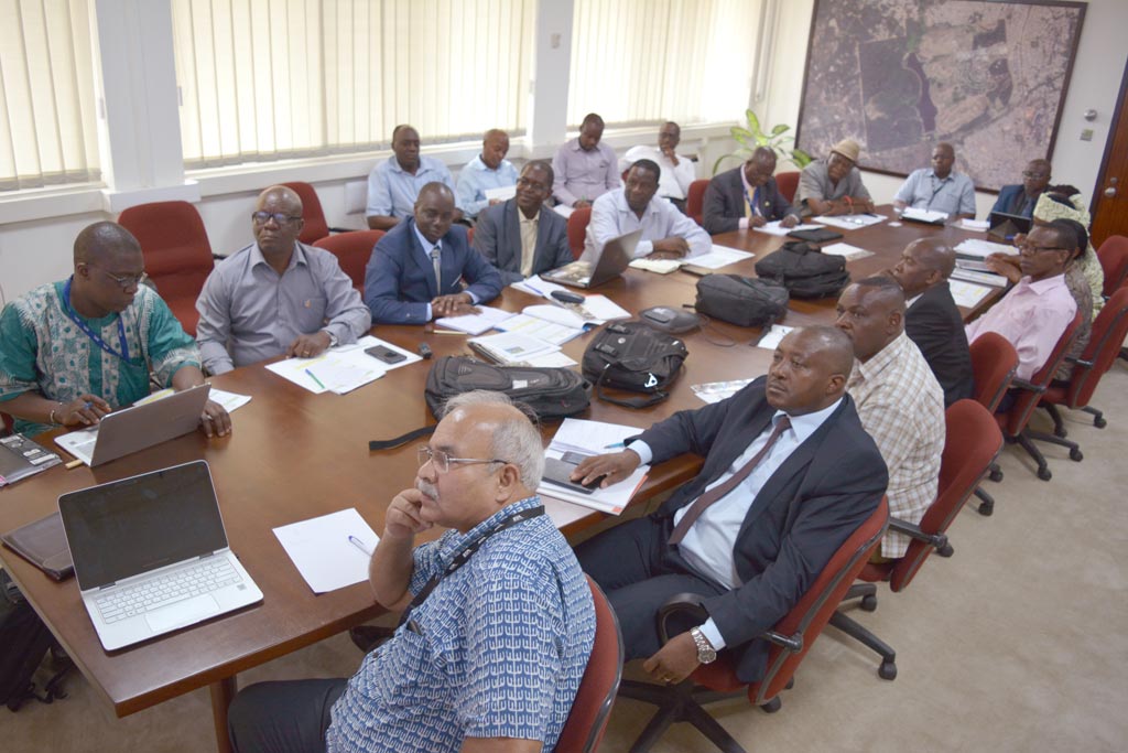 Picture of EAC delegates and Aflasafe Project management and implementers in a meeting in IITA, Ibadan, Nigeria.
