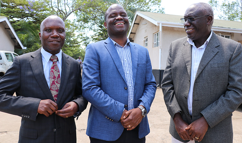 WorldVeg Center Eastern and Southern Regional Director Dr Gabriel Rugalema (left}, the MoA Permanent Secretary Hon. Gerald Kusaya, and IITA Chief Scientist, Prof. Mateete Bekuna (right).