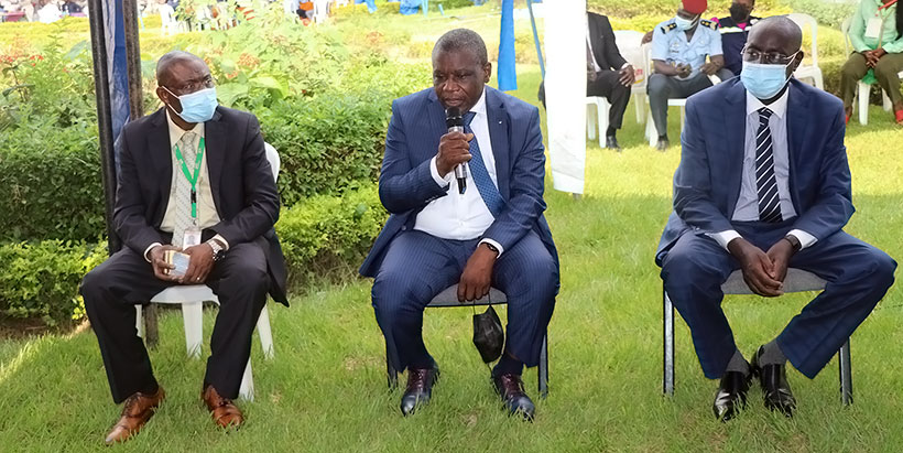 (L-R) IITA-Cameroon Country Representative Dr Cargele Masso, Minister of Agriculture and Rural Development Mr Gabriel Mbairobe, and the Chief Inspector at the Ministry of Agriculture and Rural Development.