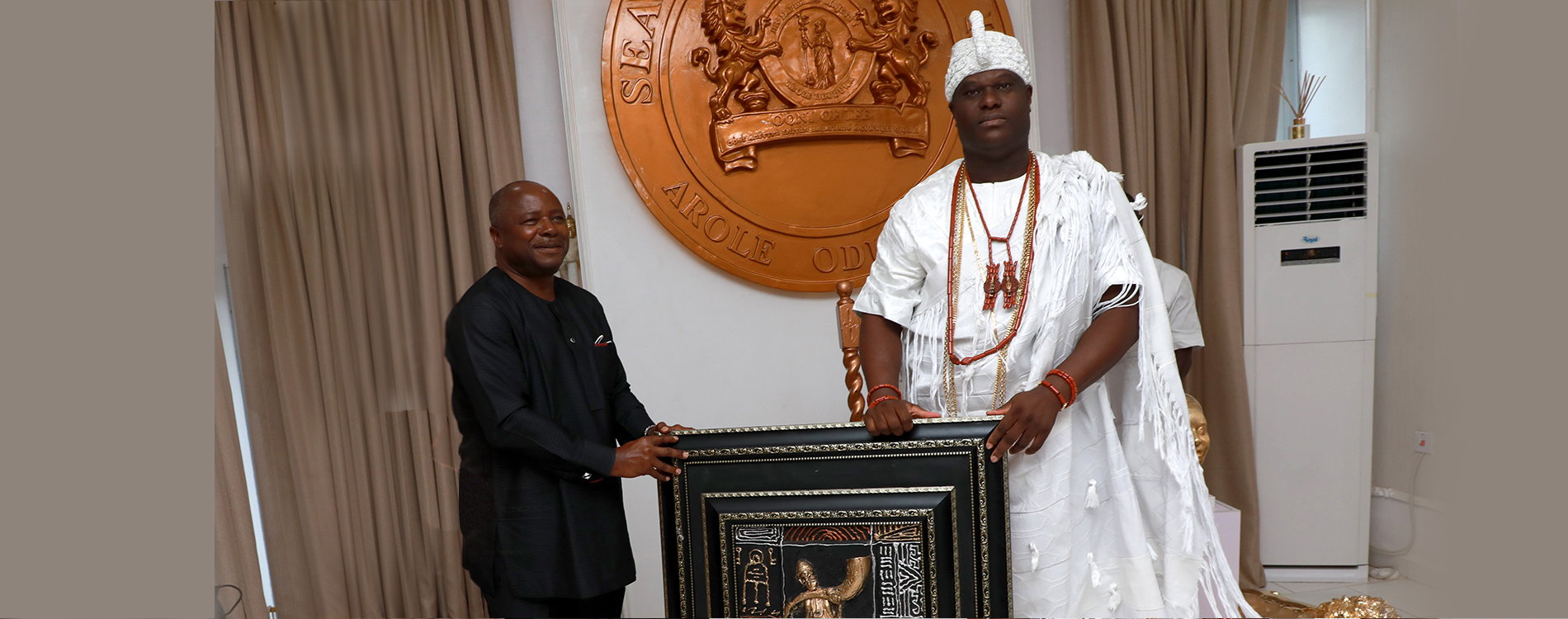 IITA chief recognized for achievements by traditional king of Yoruba in