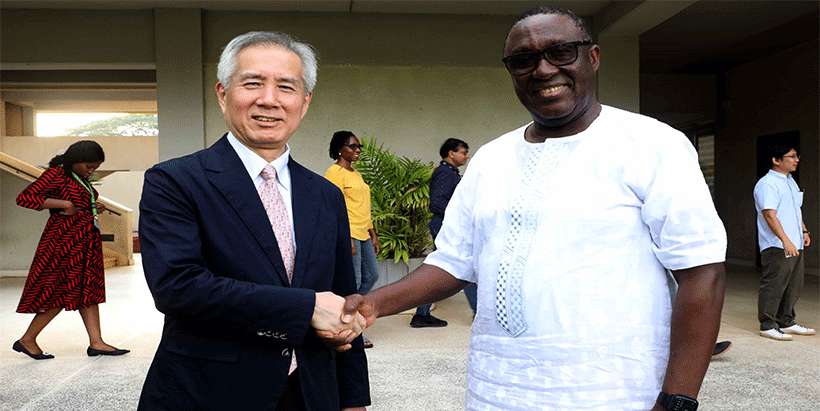 President of Sasakawa Africa Association (SSA), Makoto Kitanak with IITA Director General and CGIAR Director for Continental Africa Simeon Ehui.