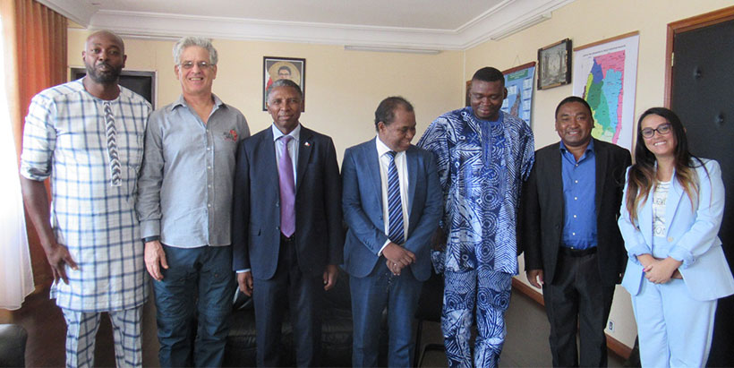 Courtesy visit to the Honourable Minister of Agriculture (mid)