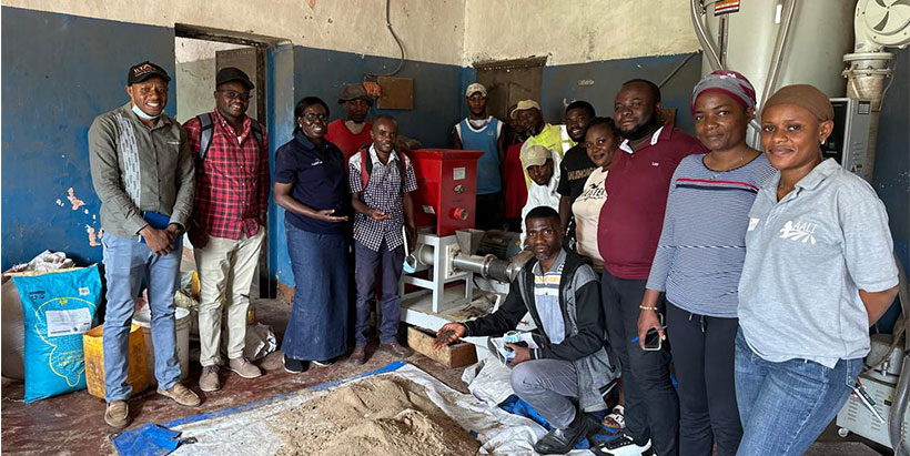 Training on feed fish ongoing at Kashusha feed mill at Kabare territory.
