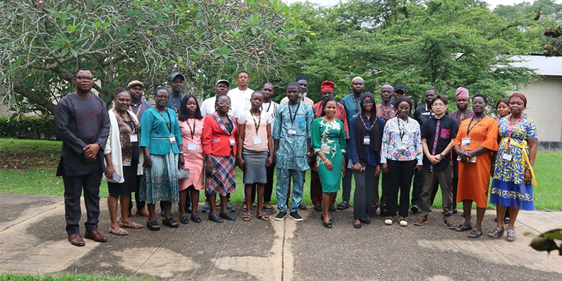 Participants with their certificates at the end of the training.