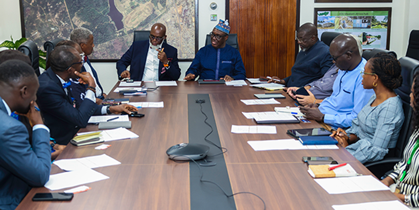 IITA Director General, Dr Simeon Ehui welcoming the Lagos Business School delegation at IITA headquarters.