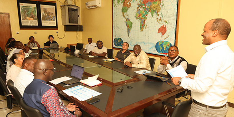 Dr Asrat Amele, in company of IITA Yam Breeding experts and IITA Management Team welcoming the Australian delegates for their weeklong training program.