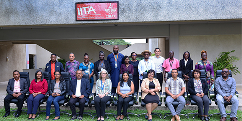 The Madagascar delegates in a welcome photograph with IITA scientists and members of senior management team